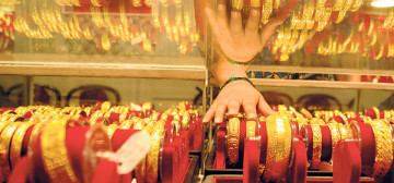 दुई लाख ५० हजार नाघ्यो सुनको मूल्य