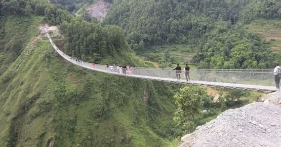 लामा र अग्लो पुल हेर्न आउने विदेशी पर्यटक बढ्दै
